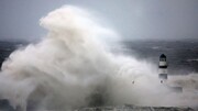 طوفان سهمگین در انگلیس سیستم حمل‌ و نقل را مختل کرد