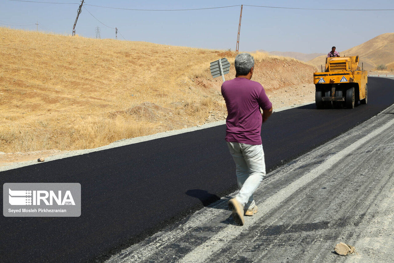روکش آسفالت ۱۴۰ کیلومتر از راههای اصلی استان بوشهر آغاز شد روکش آسفالت ۱۴۰ کیلومتر از راههای اصلی استان بوشهر آغاز شد