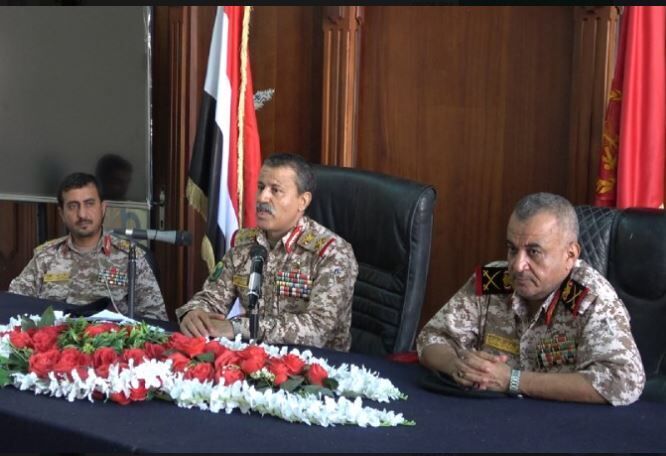 وزير الدفاع اليمني: لدى قواتنا عدة خيارات تجاه العدو الصهيوني إن لم يوقف عدوانه على غزة