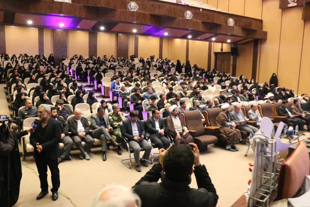 برگزیدگان دومین جشنواره ملی شهادت قلم، در قم تجلیل شدند