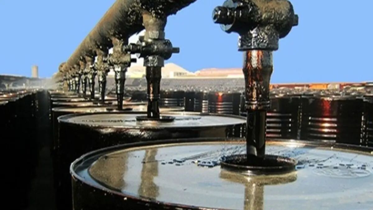 آذربایجانشرقی با داشتن ۱۵ واحد تولیدی پایتخت قیر ایران است آذربایجانشرقی با داشتن ۱۵ واحد تولیدی پایتخت قیر ایران است