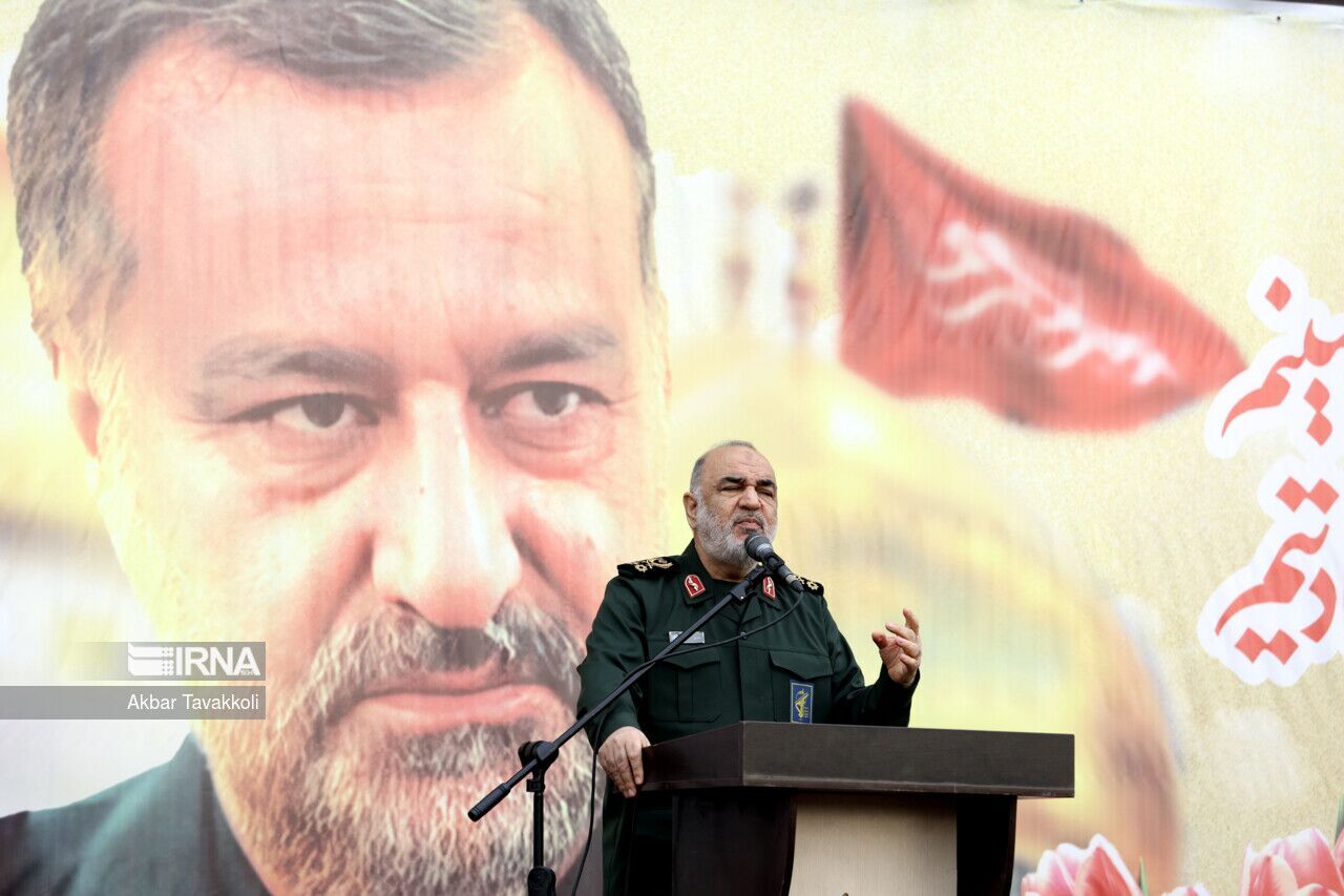 Musa Vi El jefe del CGRI: El mártir Razi Musavi fue uno de los comandantes más ...