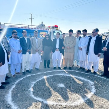 خط جدید شبکه توزیع برق در مهرستان کلنگ زنی شد