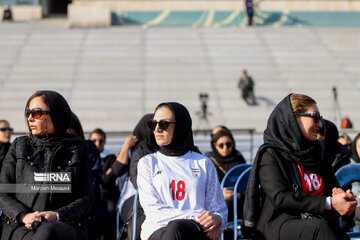 Funérailles de footballeuse iranienne « Melika Mohammadi » au Stade Azadi de Téhéran