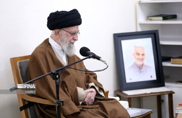 Le rôle et le service les plus importants du martyr Soleimani ont été la relance du Front de Résistance dans la région (l’Ayatollah Khamenei)