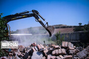 ساخت و سازهای غیرمجاز حریم دانشگاه لرستان ظرف یک هفته تخریب شود