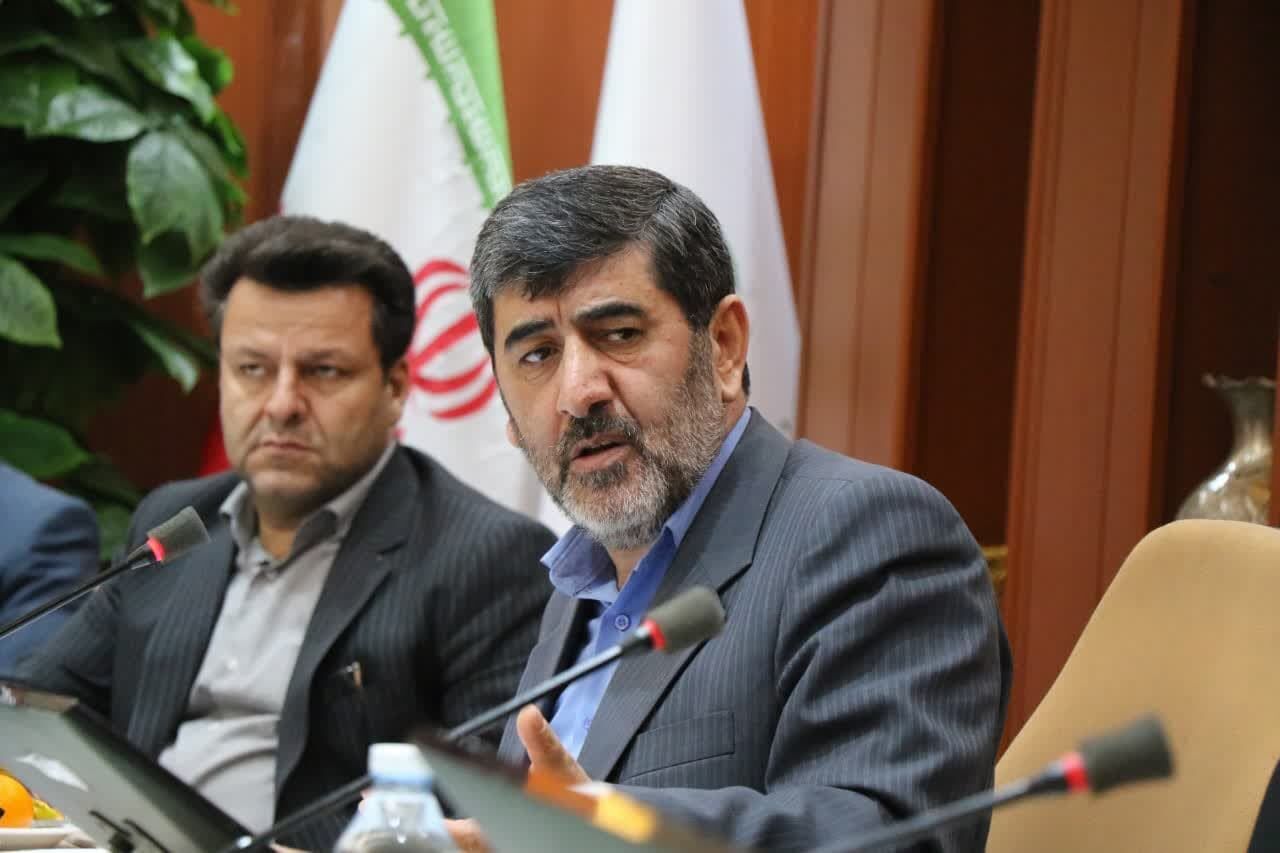 تقویت هویت ملی در بین جوانان بسیاری از مشکلات جامعه را رفع میکند تقویت هویت ملی در بین جوانان بسیاری از مشکلات جامعه را رفع میکند