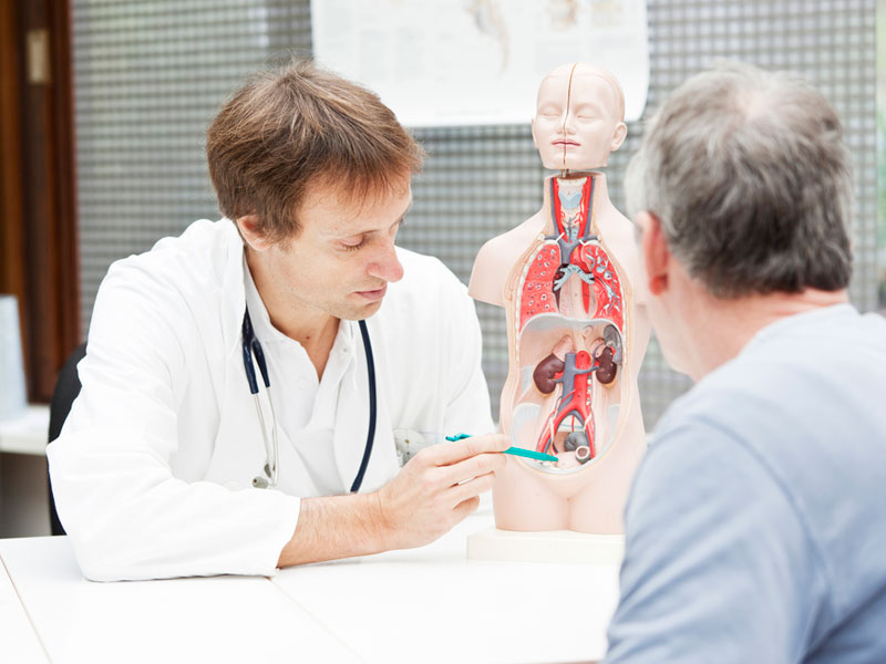 ۷ علامتی که نشان میدهد باید به اورولوژیست مراجعه کنید