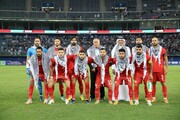 حریف تیم ملی فوتبال ایران با چَفیه وارد قطر شد + فیلم