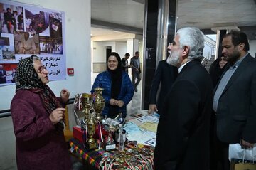 استاندار گلستان پای درد دل بانوان نشست