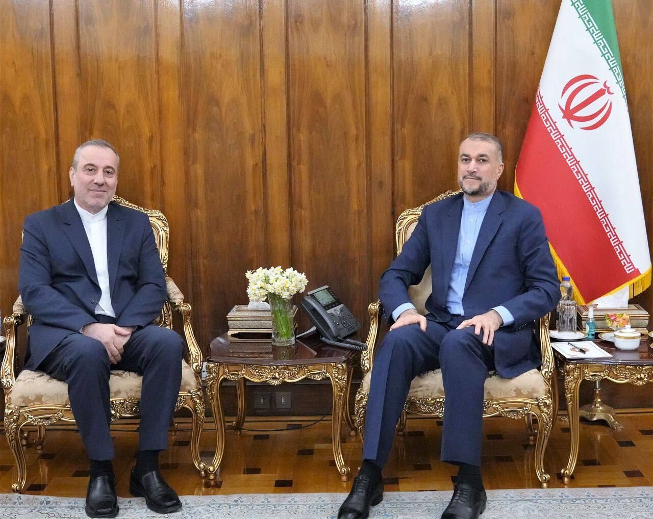 امير عبداللهيان يؤكد ضرورة تطوير العلاقات بين ايران وجمهورية آذربيجان