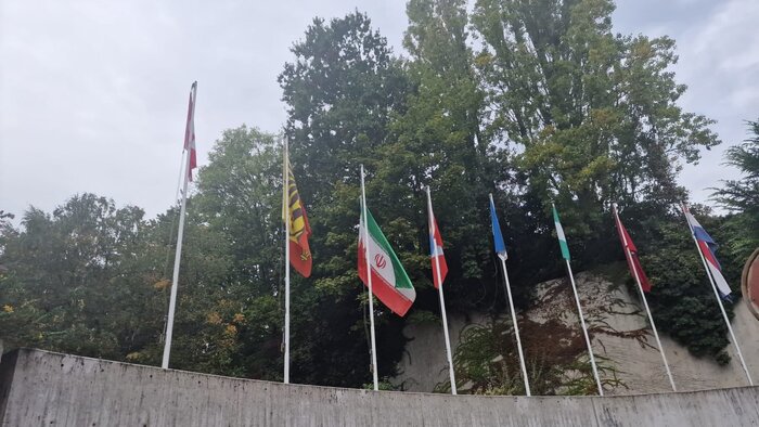 پرچم ایران در سفارتخانه‌ها به یاد قربانیان حادثه تروریستی کرمان نیمه افراشته شد