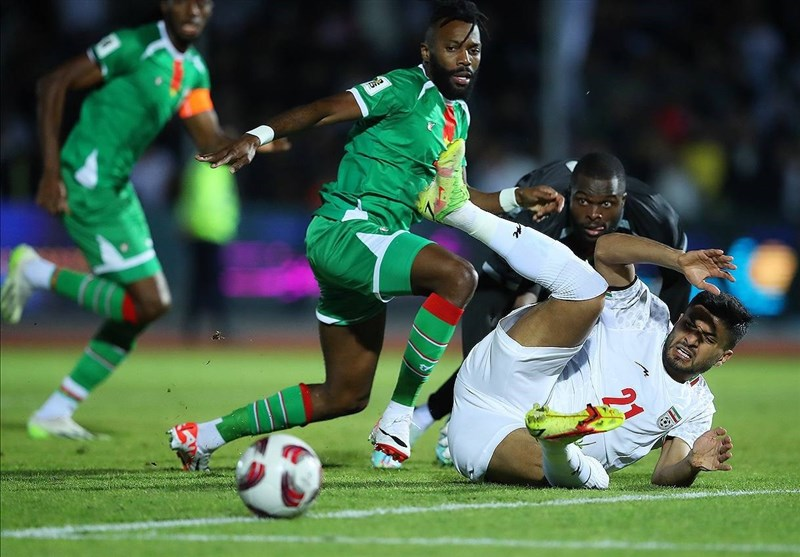 تیم ملی فوتبال با برد راهی قطر شد؛ پیروزی سخت شاگردان قلعه‌نویی برابر بورکینافاسو