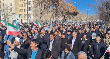 مردم چهارمحال و بختیاری حادثه تروریستی کرمان را محکوم کردند