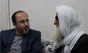 دیدار رئیس شورای اطلاع رسانی دولت با خانواده شهدای حادثه تروریستی راسک