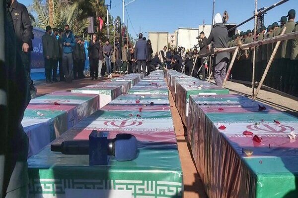 مراسم تشييع جثامين شهداء الجريمة الإرهابية في كرمان