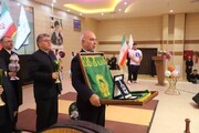 وزنه‌بردار اردبیلی مدال جهانی خود را به آستان قدس رضوی اهدا کرد