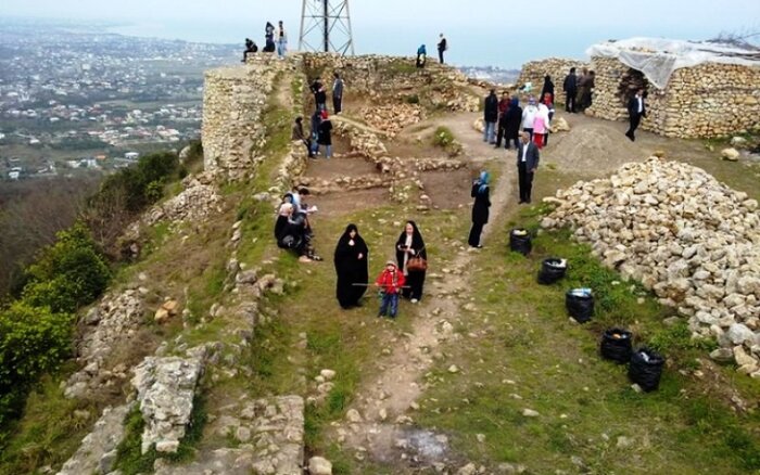 قدرت‌نمایی بلندمرتبه‌سازی مقابل حریم مصوب قلعه مارکوه رامسر