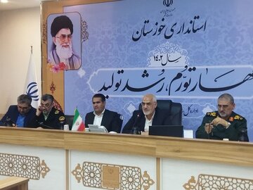 استاندار خوزستان: روحیه جهاد و همدلی از طریق کنگره ملی شهدا به جامعه منتقل شود