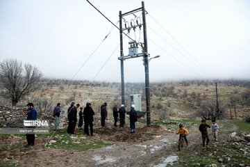 Fournir de l'électricité aux communautés rurales de Kuhrang