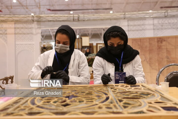 چهاردهمین نمایشگاه شیراز و جلوهگری صنایع دستی ایرانی برای بازارهای بالقوه
