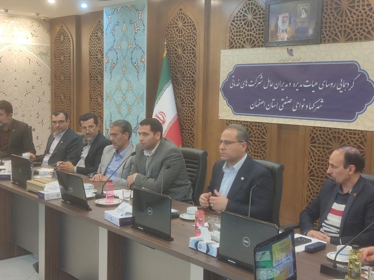 مشکلات شهرک‌های صنعتی اصفهان با تعامل فرمانداران قابل حل است