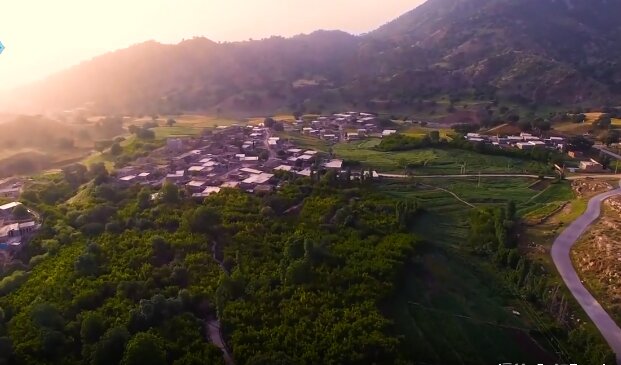 سفری خاطره انگیز به روستای باستانی "اَلگن"