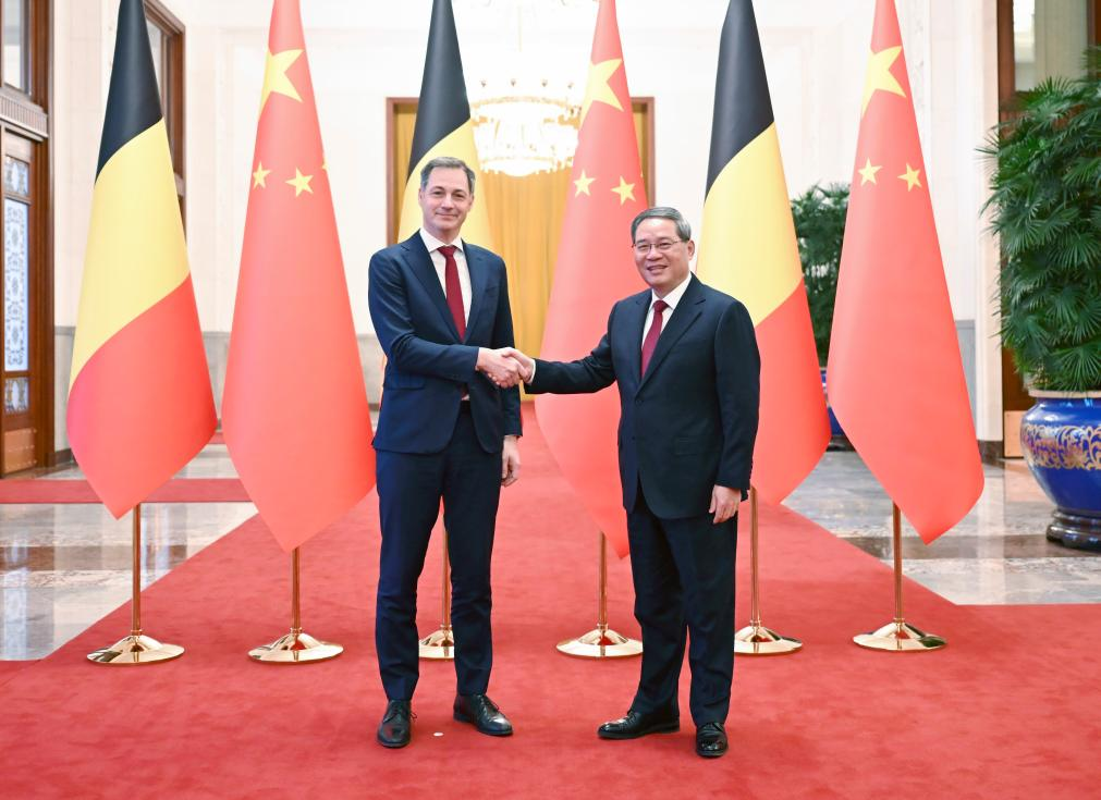 پکن: چین و اروپا نیاز به راه‌های ارتباطی بیشتری دارند