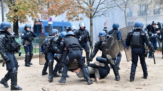 Violences policières en France : les ONGs mobilisées pour la défense des libertés publiques