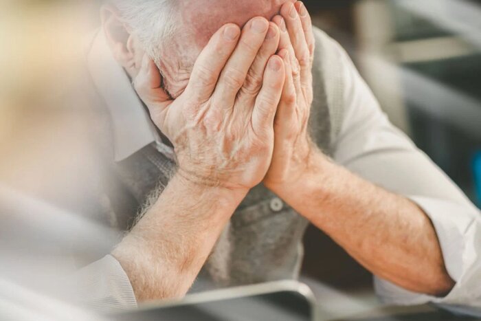 تماس‌ها در زمینه سالمندآزاری افزایش یافته است/پدیده رهاشدگی افراد مسن