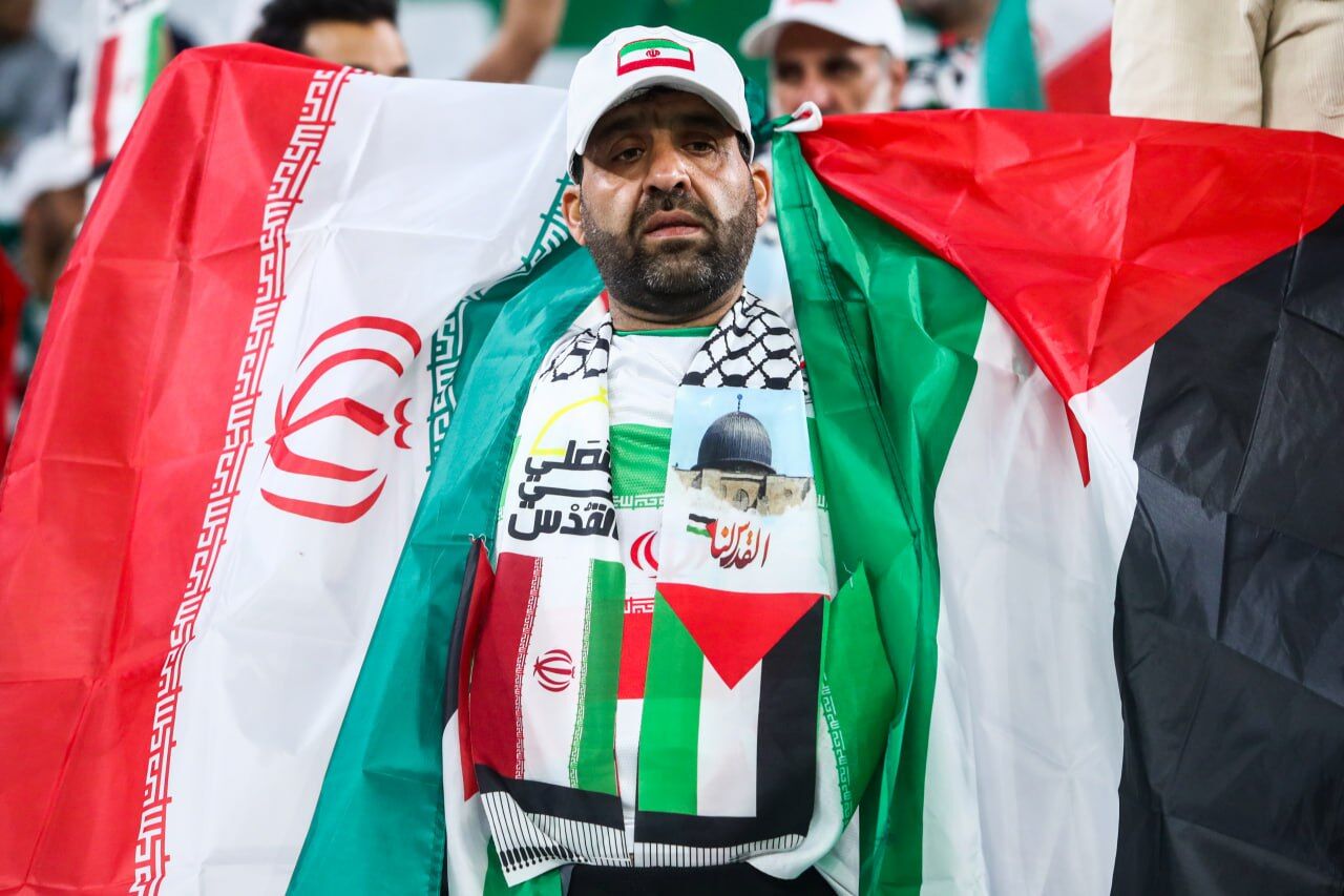 همبستگی هواداران ایران و فلسطین در دوحه