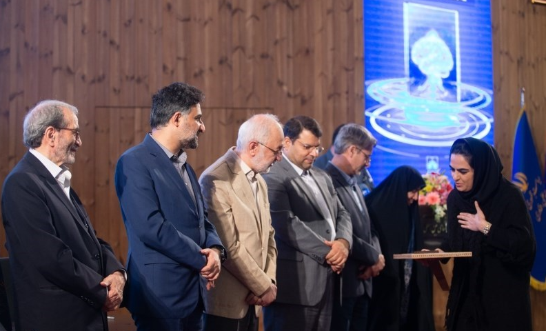 برگزیدگان چهاردهمین جشنواره ملی پژوهش و فناوری معرفی و تجلیل شدند 4 برگزیدگان چهاردهمین جشنواره ملّی پژوهش و فناوری معرفی و تجلیل شدند