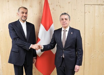 AmirAbdullahian rencontre son homologue suisse à Davos
