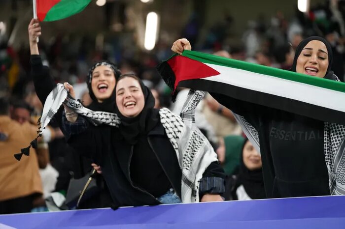 اولین امتیاز فلسطین به دست آمد/  تساوی امارات با گل به خودی و اخراج