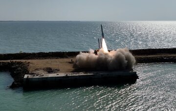 Le système de défense aérienne Khordad-3 détruit des cibles lors d'exercices conjoints