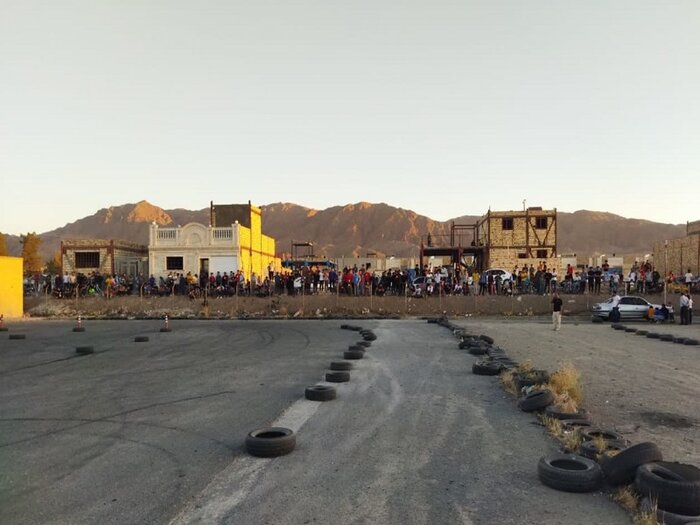 موتورسواران چشم انتظار پیست چند منظوره خراسان جنوبی