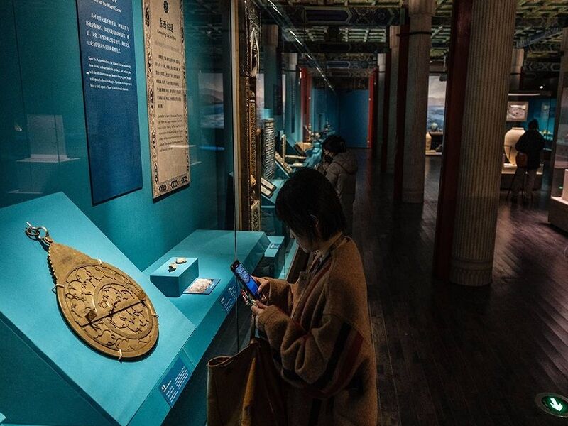 «شکوه ایران باستان» چینیها را برای سفر به ایران ترغیب میکند «شکوه ایران باستان» چینیها را برای سفر به ایران ترغیب میکند