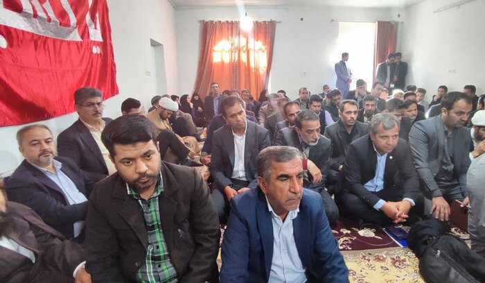 استاندار یزد بر توزیع عادلانه منابع ادارات در شهرستان‌های کمتر برخوردار تاکید کرد