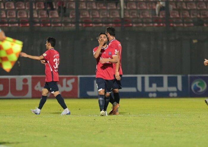 استقلال با اسماعیلی و باقری مذاکره نکرده است؛ فرشیدها دور از پیراهن آبی