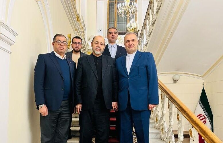 دیدار عضو دفتر سیاسی حماس با سفیر ایران در سفر به مسکو