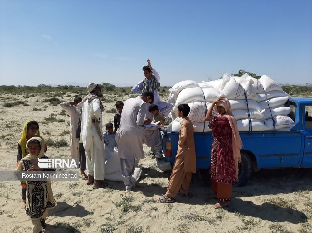 ۲ هزار و ۳۹۳ نفر عشایر زرآباد و کنارک سالها چشم انتظار آسفالت ۴۳ کیلومتر راه خاکی هستند