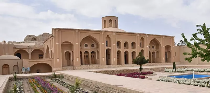 کویر ورزنه اصفهان، سفر به بهشت شنی ایران