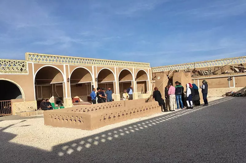 کویر ورزنه اصفهان، سفر به بهشت شنی ایران