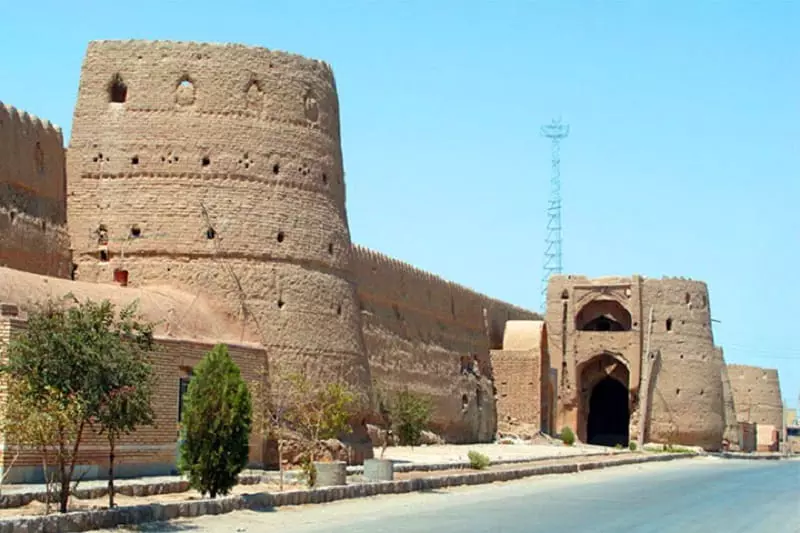 کویر ورزنه اصفهان، سفر به بهشت شنی ایران