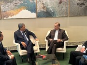 أمير عبد اللهيان يدعو نظيره الماليزي الجديد لزيارة إيران