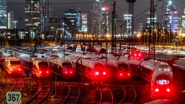 اعتصاب بزرگ رانندگان قطار آلمان به مدت ۶ روز و لغو سفرها