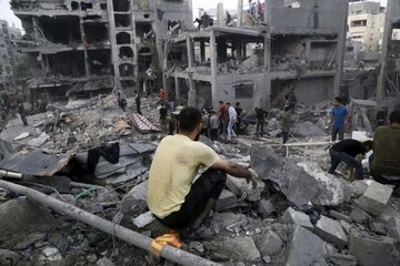 ادامه بمباران و گلوله باران مناطق مختلف غزه توسط رژیم صهیونیستی