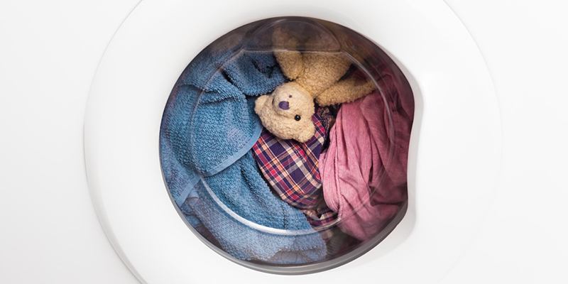 تمیزکنندههای طبیعی برای شستن اسباببازی بچهها