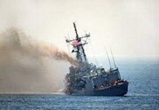 Yemen, ABD Donanmasına Ait Gemiyi  Hedef Aldı