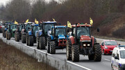 کشاورزان معترض فرانسوی: پاریس را محاصره می‌کنیم